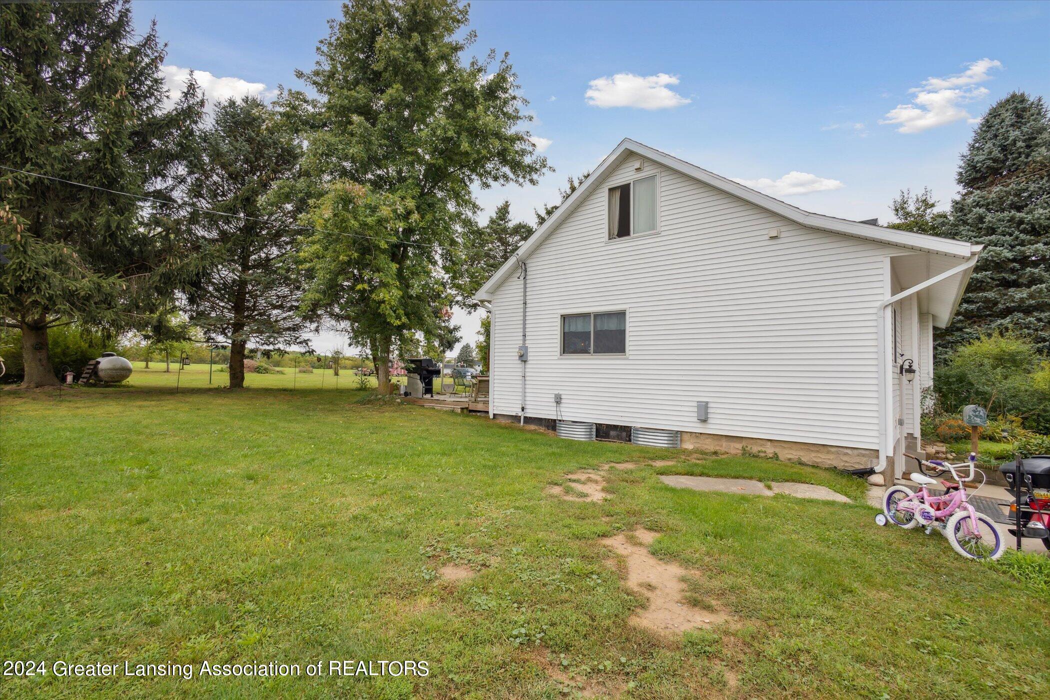 5019 Marshall Road Olivet, MI 49076 - Photo 43 of 58 Yard