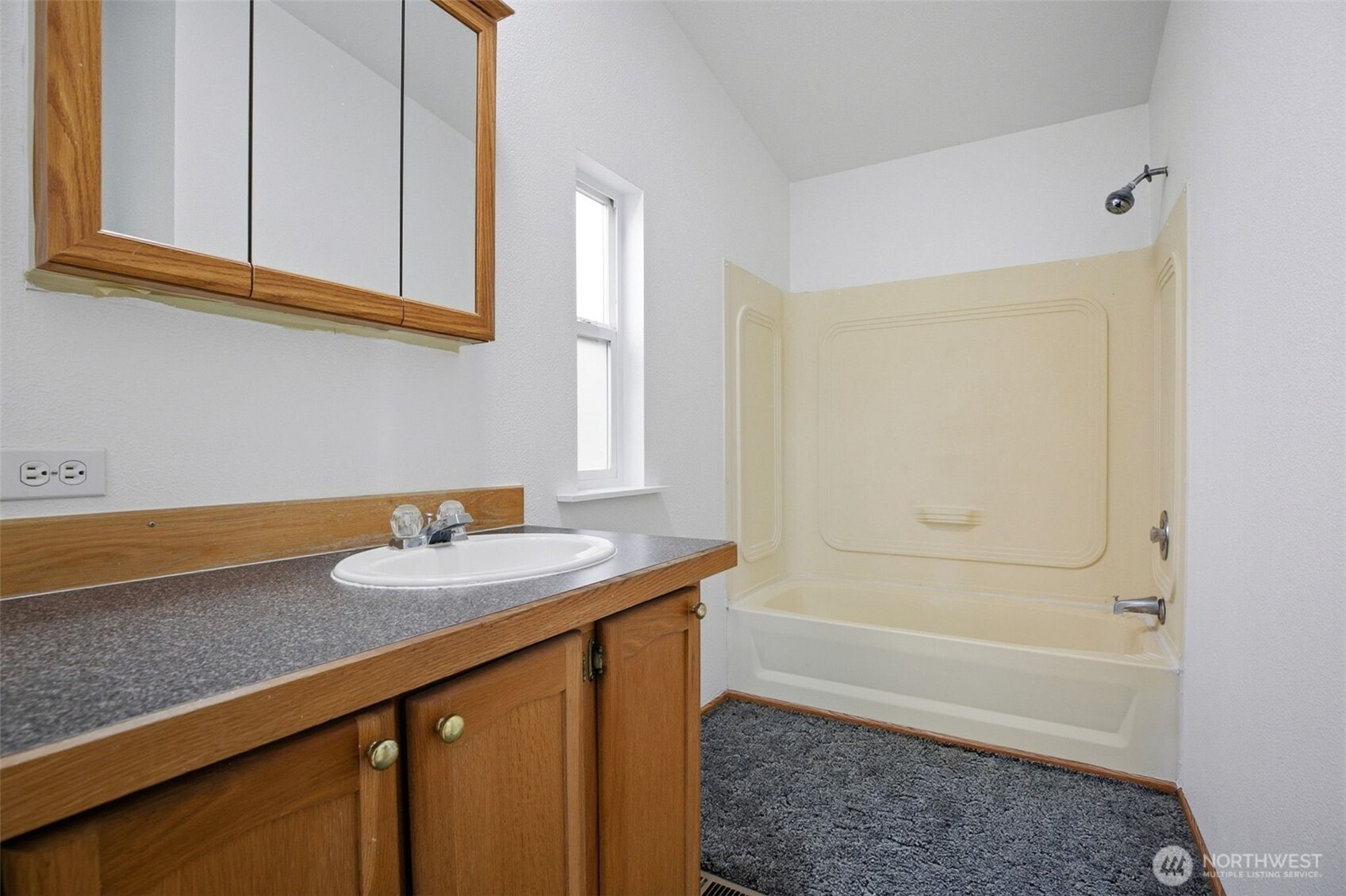 140 Duim Road Selah, WA 98942 - Photo 17 of 22