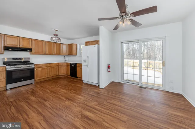 $375,000 | 2 Debras Lane, Sicklerville, NJ 08081