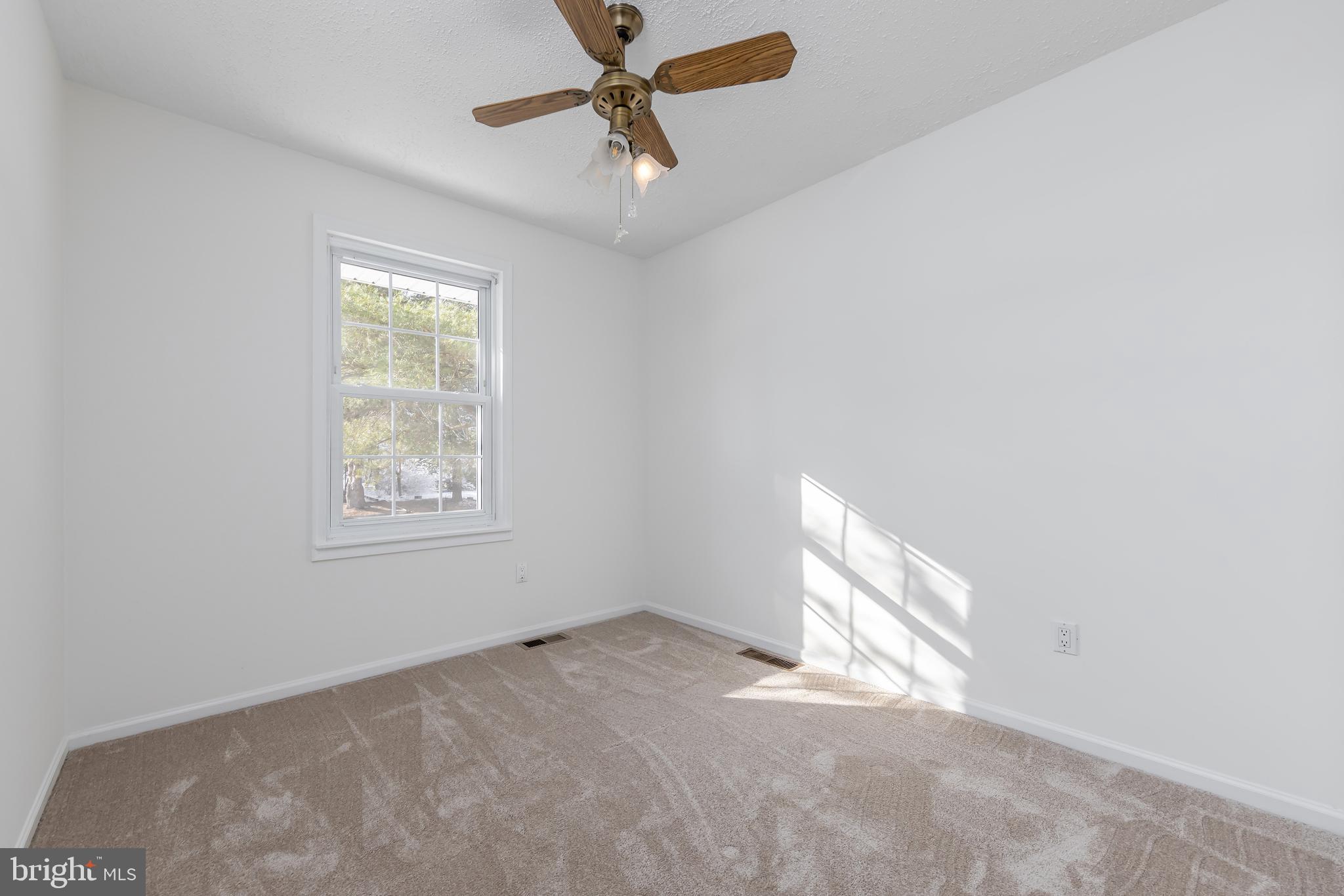 2 Debras Lane Sicklerville, NJ 08081 - Photo 18 of 22