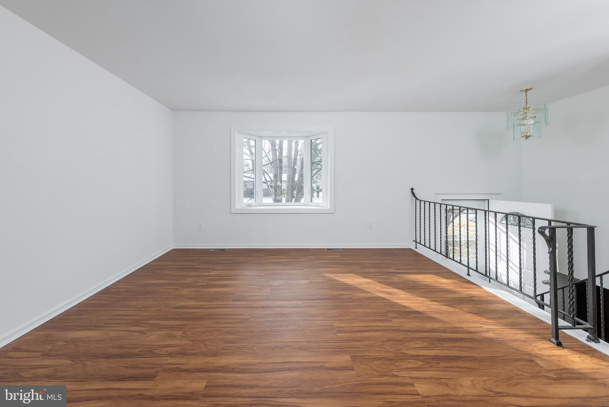 2 Debras Lane Sicklerville, NJ 08081 - Photo 9 of 22