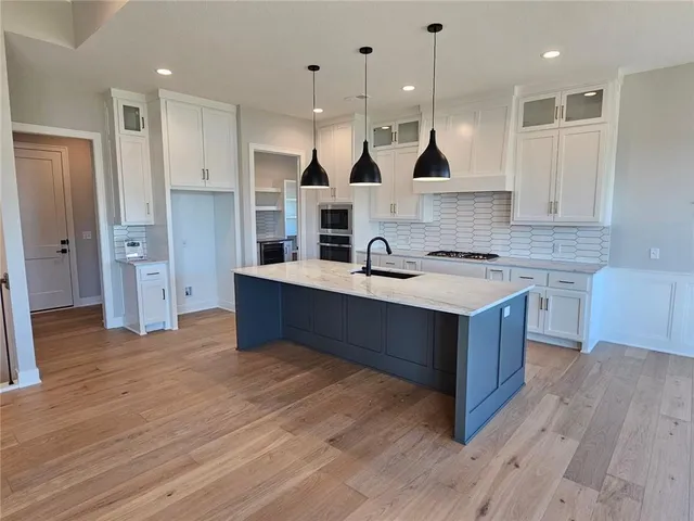 $812,900 | 11211 South Gleason Road, Olathe, KS 66061