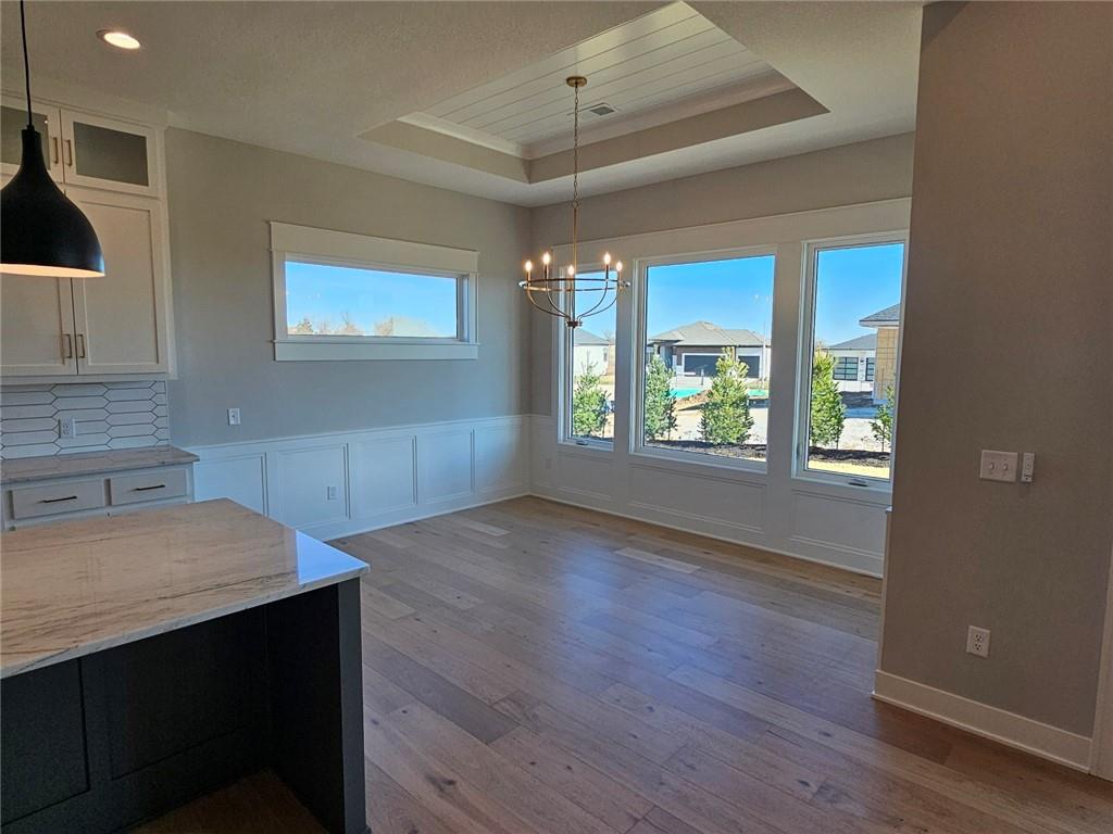 11211 South Gleason Road Olathe, KS 66061 - Photo 9 of 31