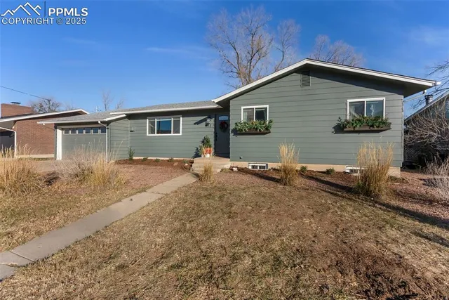 $609,900 | 833 Crown Ridge Drive, Colorado Springs, CO 80904