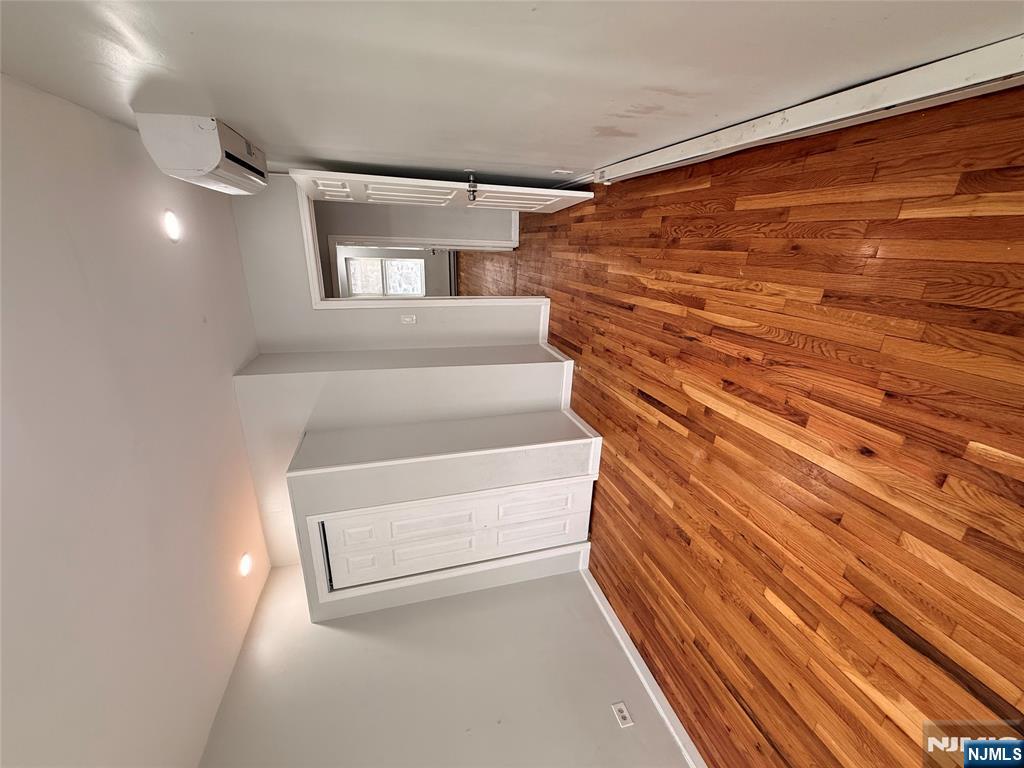 262 Undercliff Avenue, Unit 1 Edgewater, NJ 07020 - Photo 14 of 16