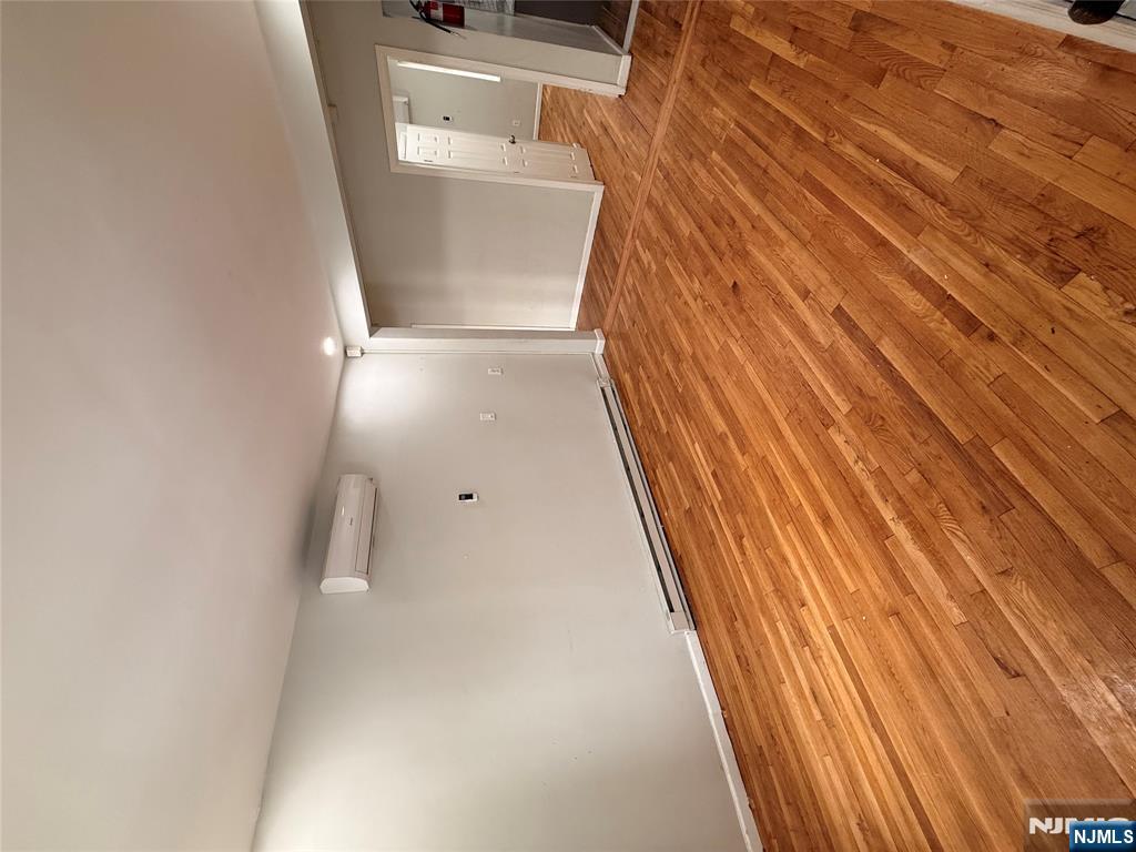 262 Undercliff Avenue, Unit 1 Edgewater, NJ 07020 - Photo 2 of 16