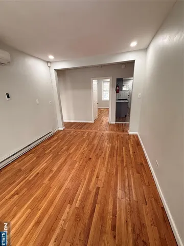 $3,500 | 262 Undercliff Avenue, Unit 1, Edgewater, NJ 07020