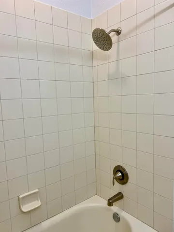 $269,900 | 1011 Fairwaycove Lane, Unit 204, Bradenton, FL 34212