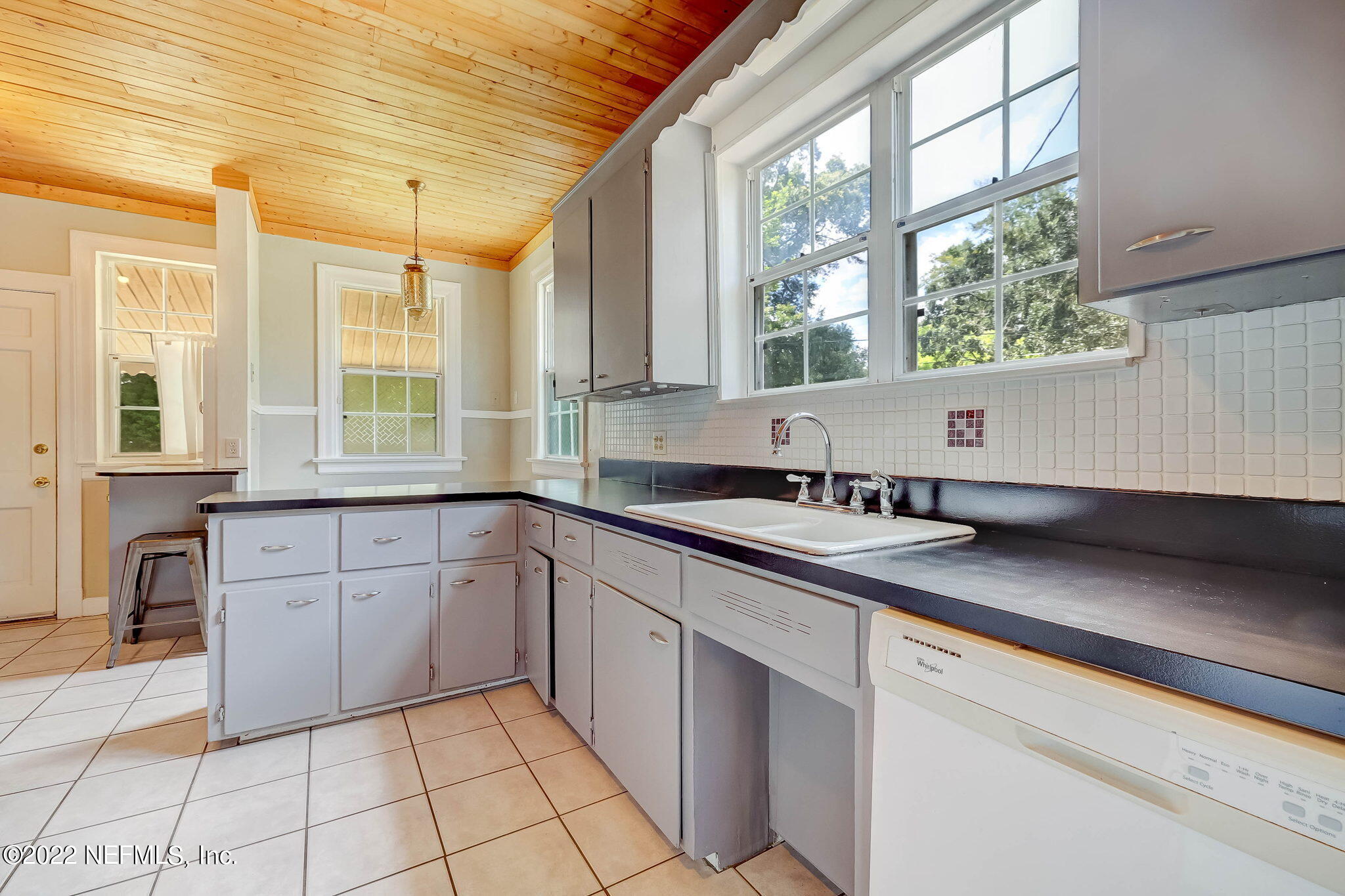 2310 Bayview Road Jacksonville, FL 32210 - Photo 12 of 34 23-web-or-mls-2310 Bayview Rd-45