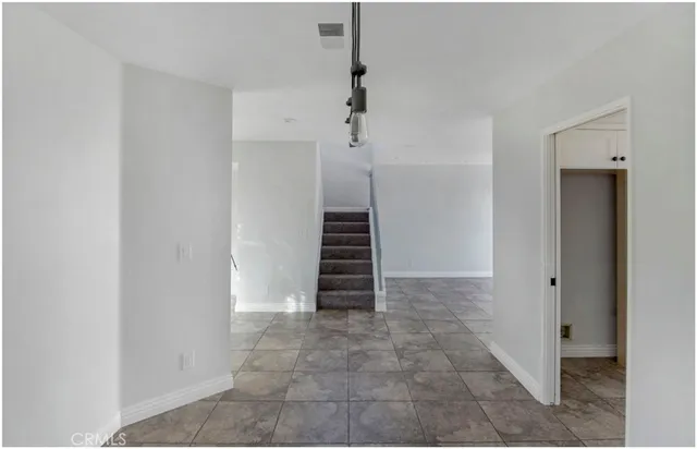 a view of entryway and stairs