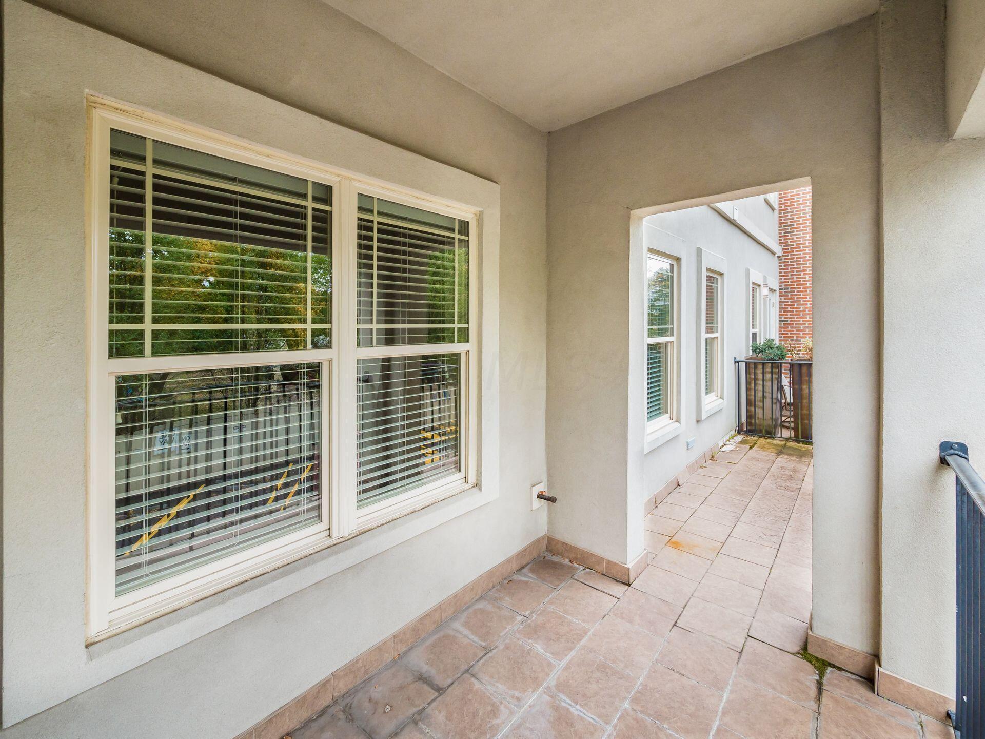 3175 Tremont Road, Unit 211 Columbus, OH 43221 - Photo 26 of 39 Large double balcony
