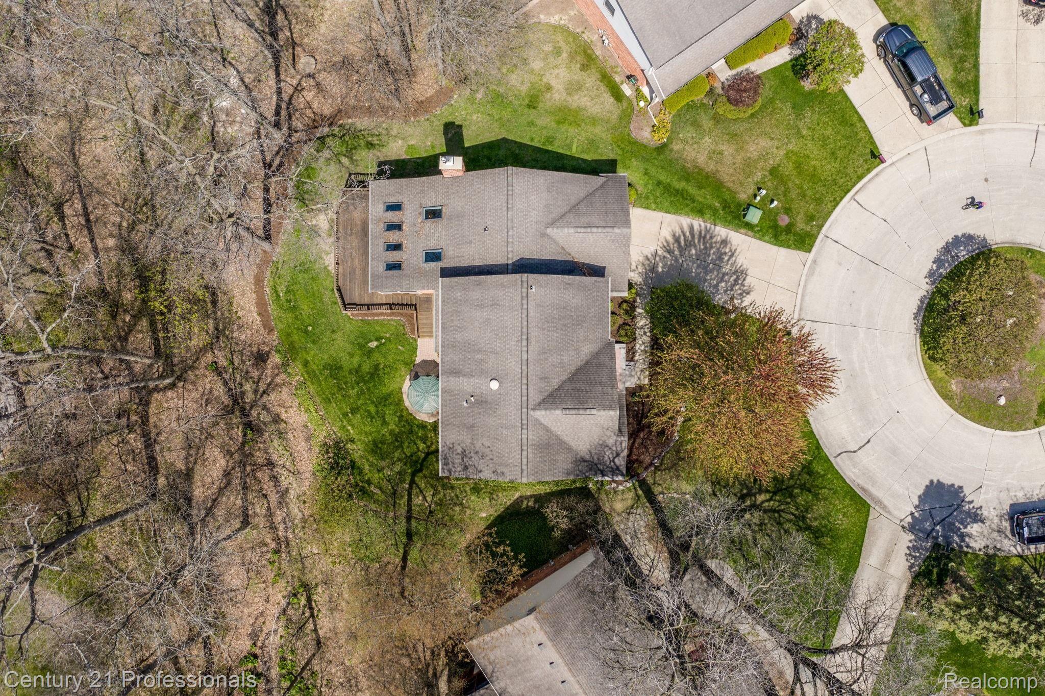 1174 Valley Stream Court Rochester, MI 48309 - Photo 6 of 41 1174+Valley+Stream+Ct+Rochester+Hills-5-mls.jpg