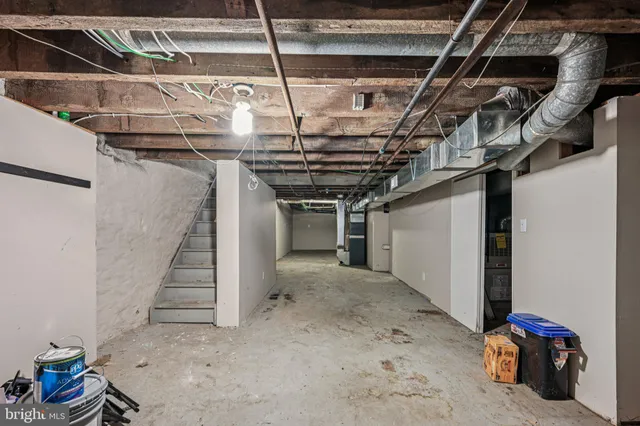 a view of a backyard of the house