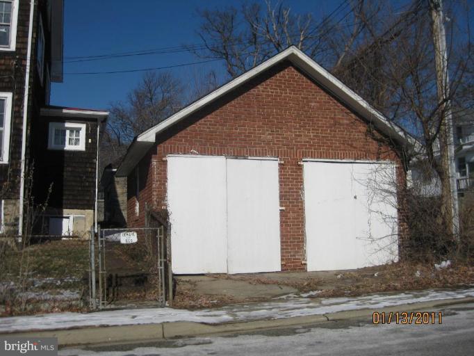 2701 Allendale Road Baltimore, MD 21216 - Photo 9 of 16 Garage 1