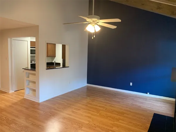 $1,325 | 1100 Augusta Drive, Unit 18, Houston, TX 77057
