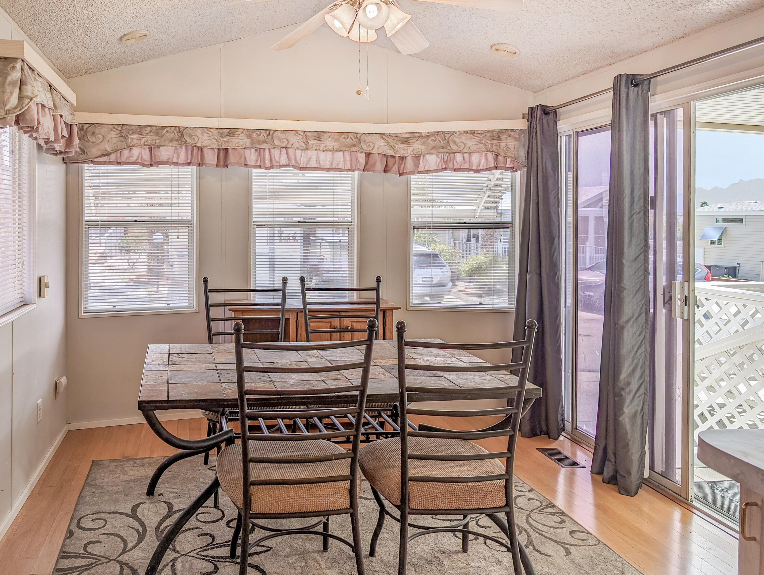 70200 Dillon Road, Unit 517 Desert Hot Springs, CA 92241 - Photo 9 of 26 #517-10