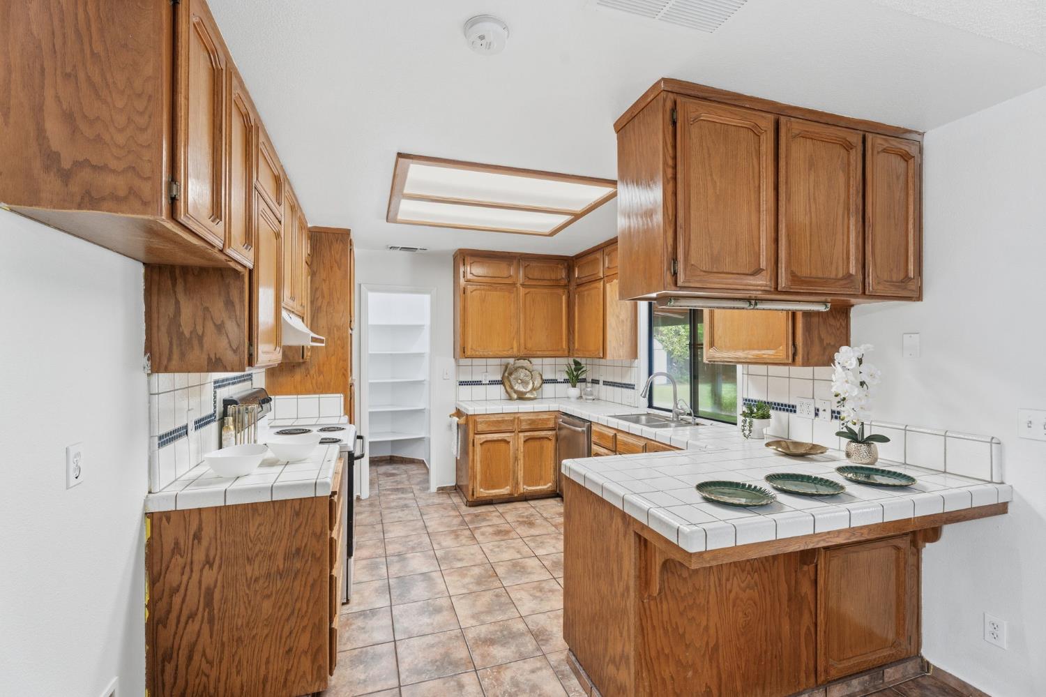 18839 Shell Drive Madera, CA 93638 - Photo 7 of 45