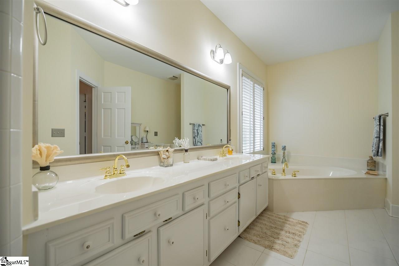 138 Sun Meadow Road Greer, SC 29650 - Photo 19 of 36 Gallery Image 19