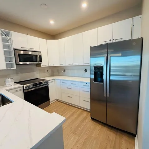 $2,000 | 130 River Landing Drive, Unit 9215, Charleston, SC 29492