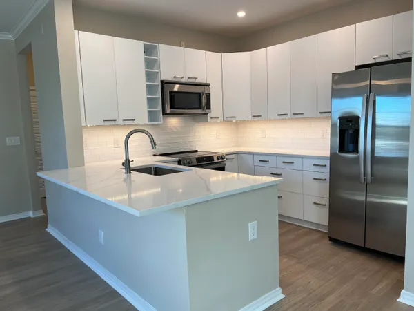 $1,975 | 130 River Landing Drive, Unit 9215, Charleston, SC 29492