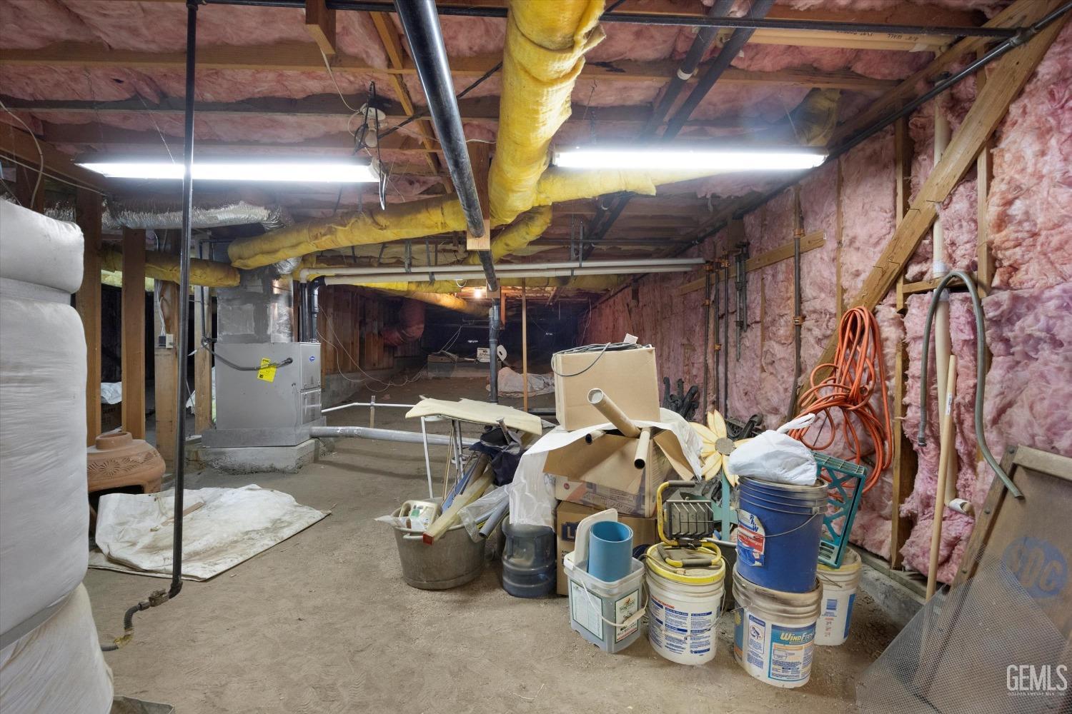 Undisclosed Address Tehachapi, CA 93561 - Photo 40 of 47 a view of a room with gym equipment