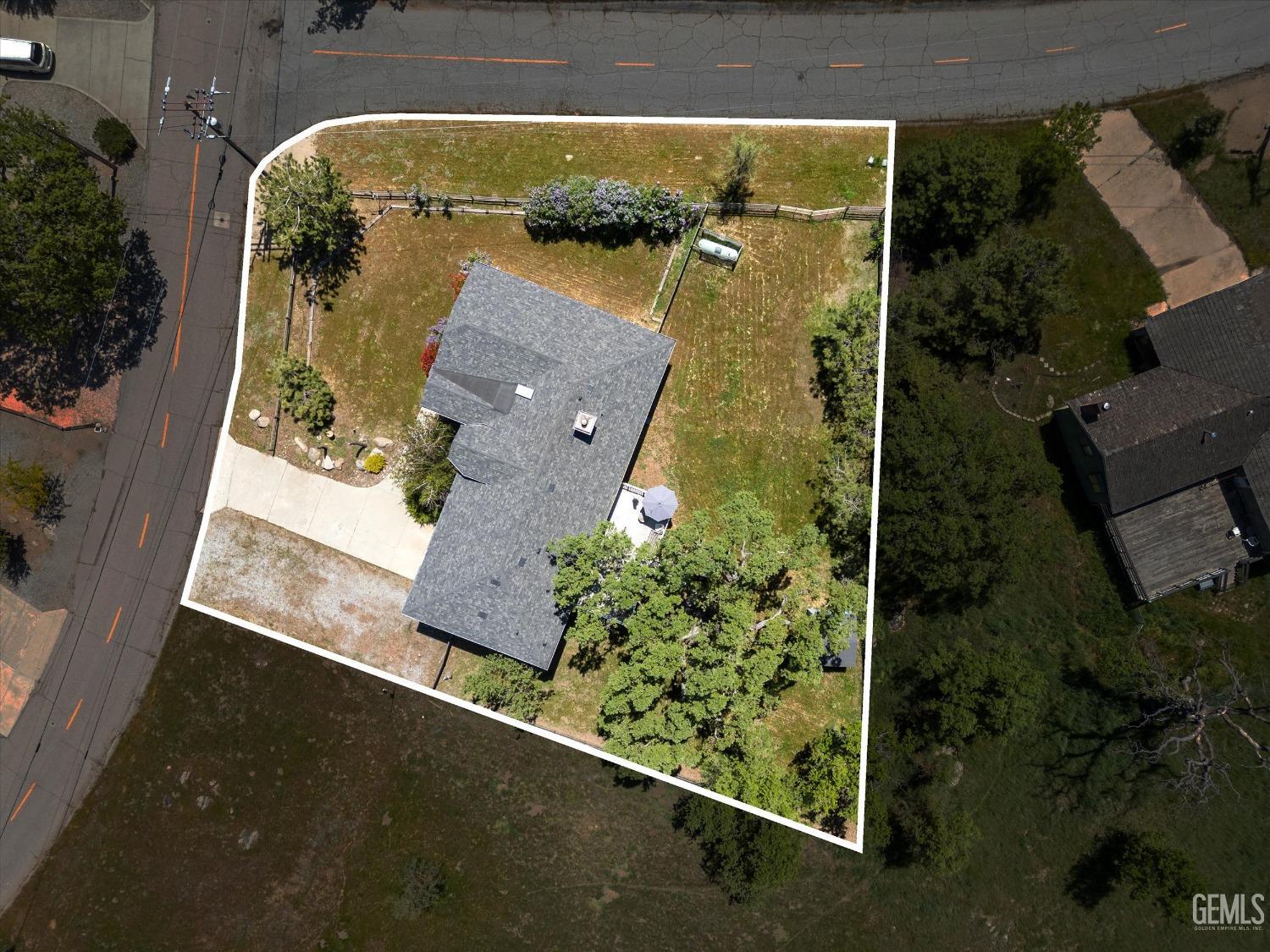 Undisclosed Address Tehachapi, CA 93561 - Photo 46 of 47 an aerial view of house with yard