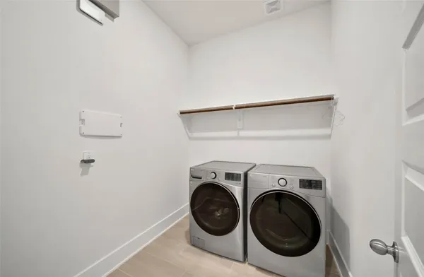 $670,000 | 343 Twilight Toast Drive, Conroe, TX 77304