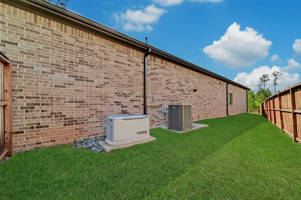 $670,000 | 343 Twilight Toast Drive, Conroe, TX 77304