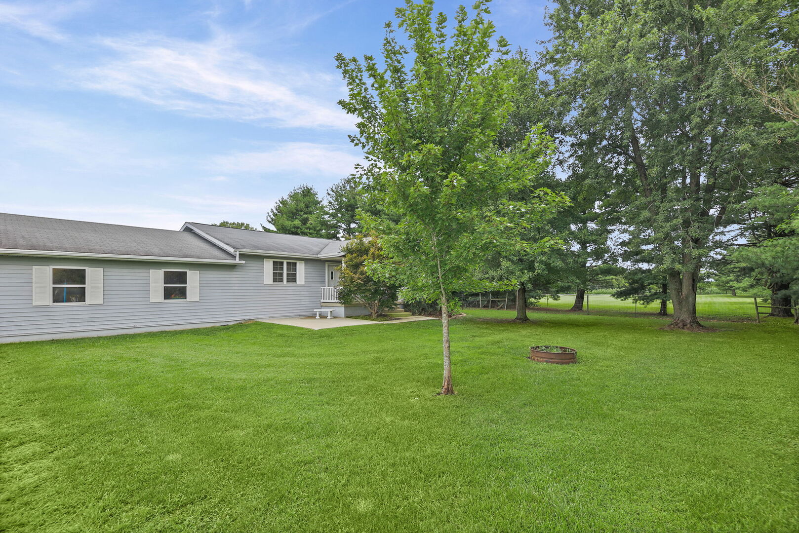 4568 State Rte 161 Extension Kell, IL 62853 - Photo 8 of 49 Gallery Image 8