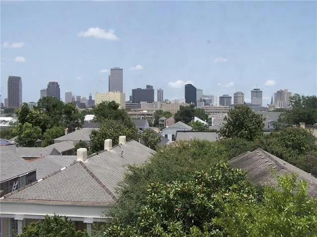 $2,100 | 1750 St Charles Avenue, Unit 320, New Orleans, LA 70130