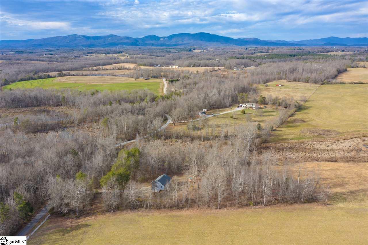 400 Nodine Road Campobello, SC 29322 - Photo 3 of 24