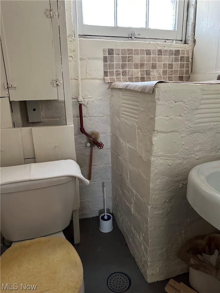 2012 Marlindale Road Cleveland Heights, OH 44118 - Photo 23 of 27 1/2 Bath in Basement