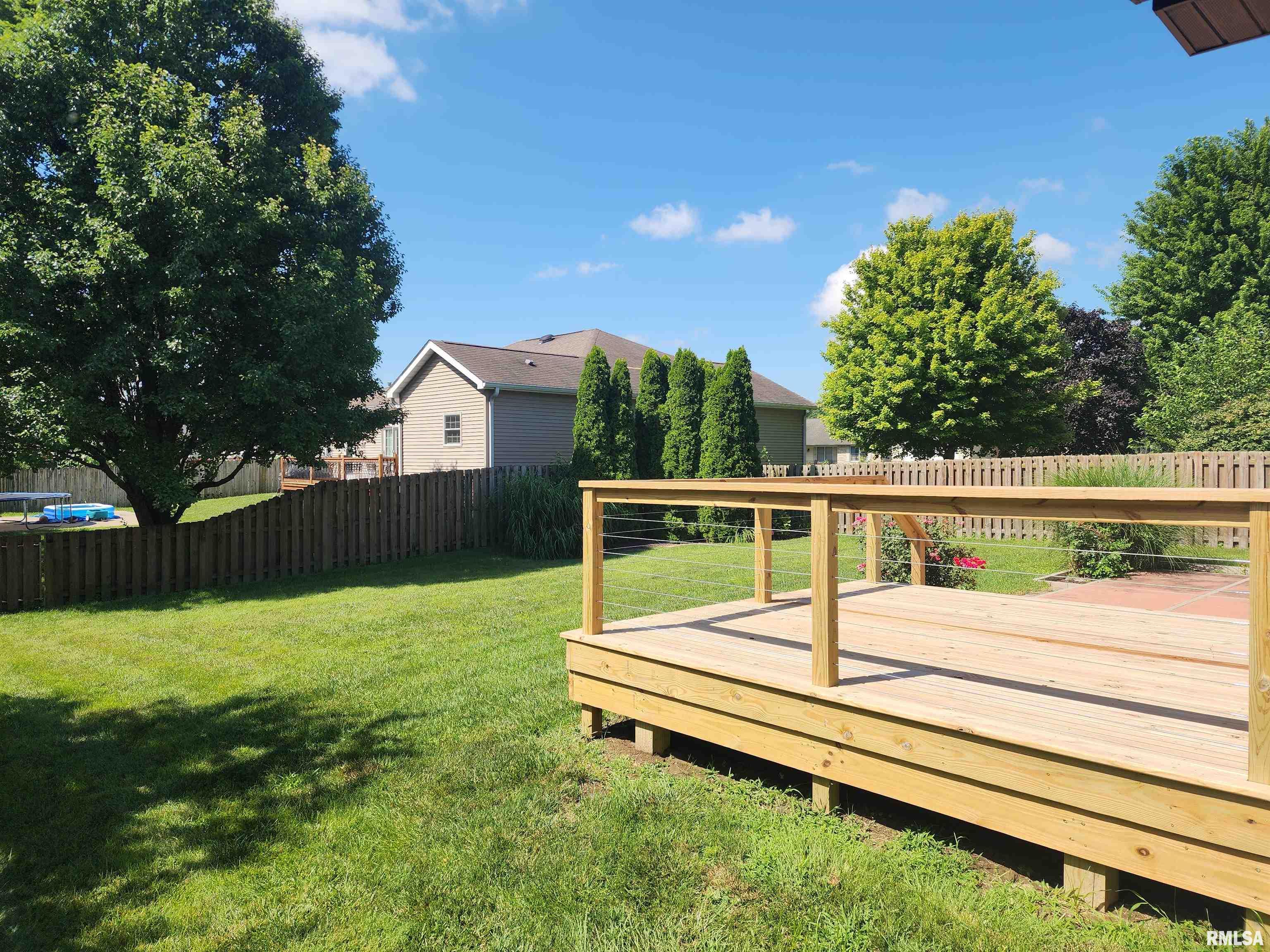 404 Treeline Lane Springfield, IL 62703 - Photo 5 of 58