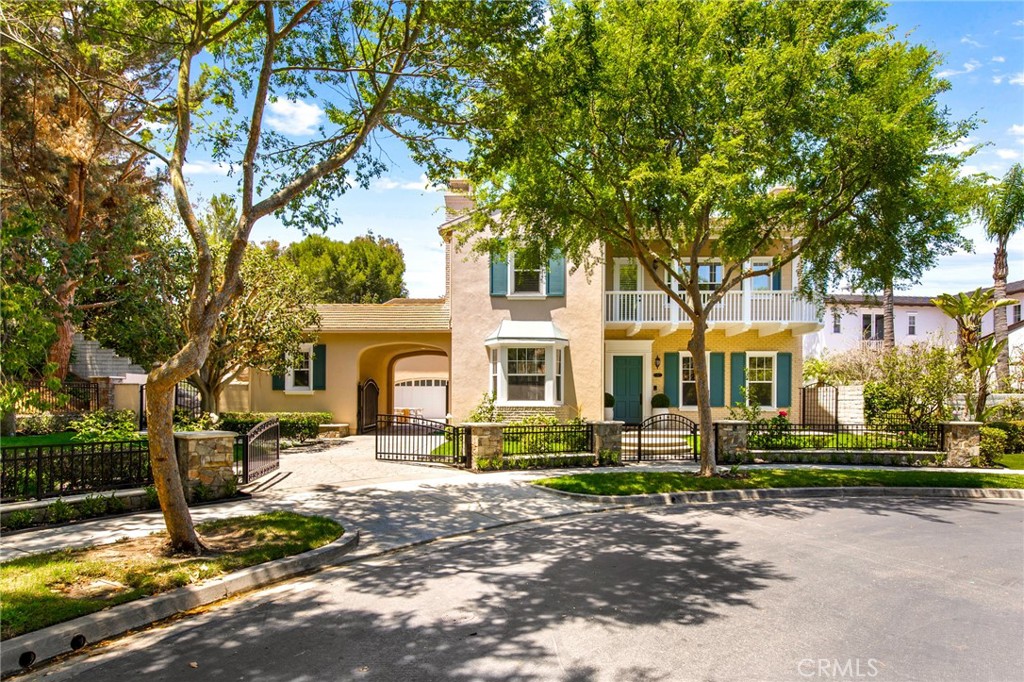 3 Seabluff Newport Beach, CA 92660 - Photo 5 of 74