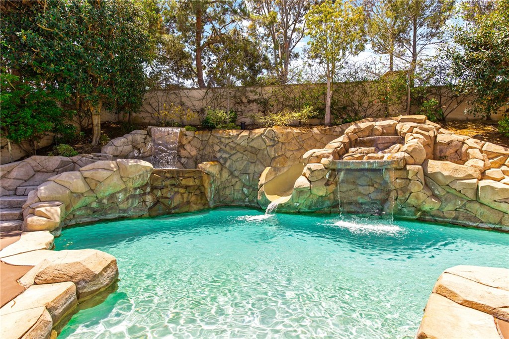 3 Seabluff Newport Beach, CA 92660 - Photo 66 of 74