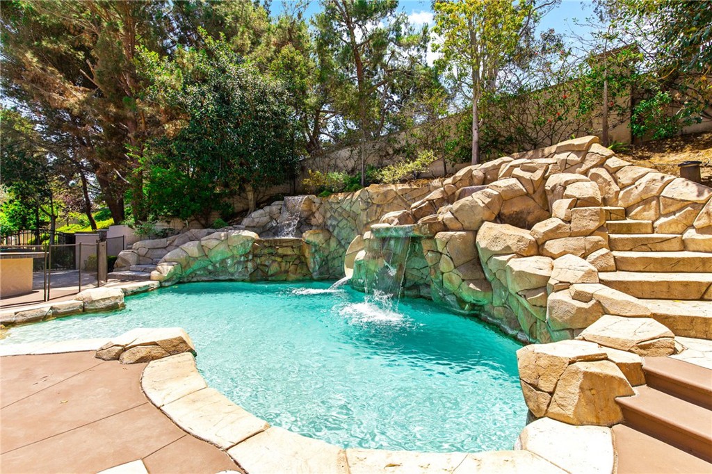 3 Seabluff Newport Beach, CA 92660 - Photo 67 of 74