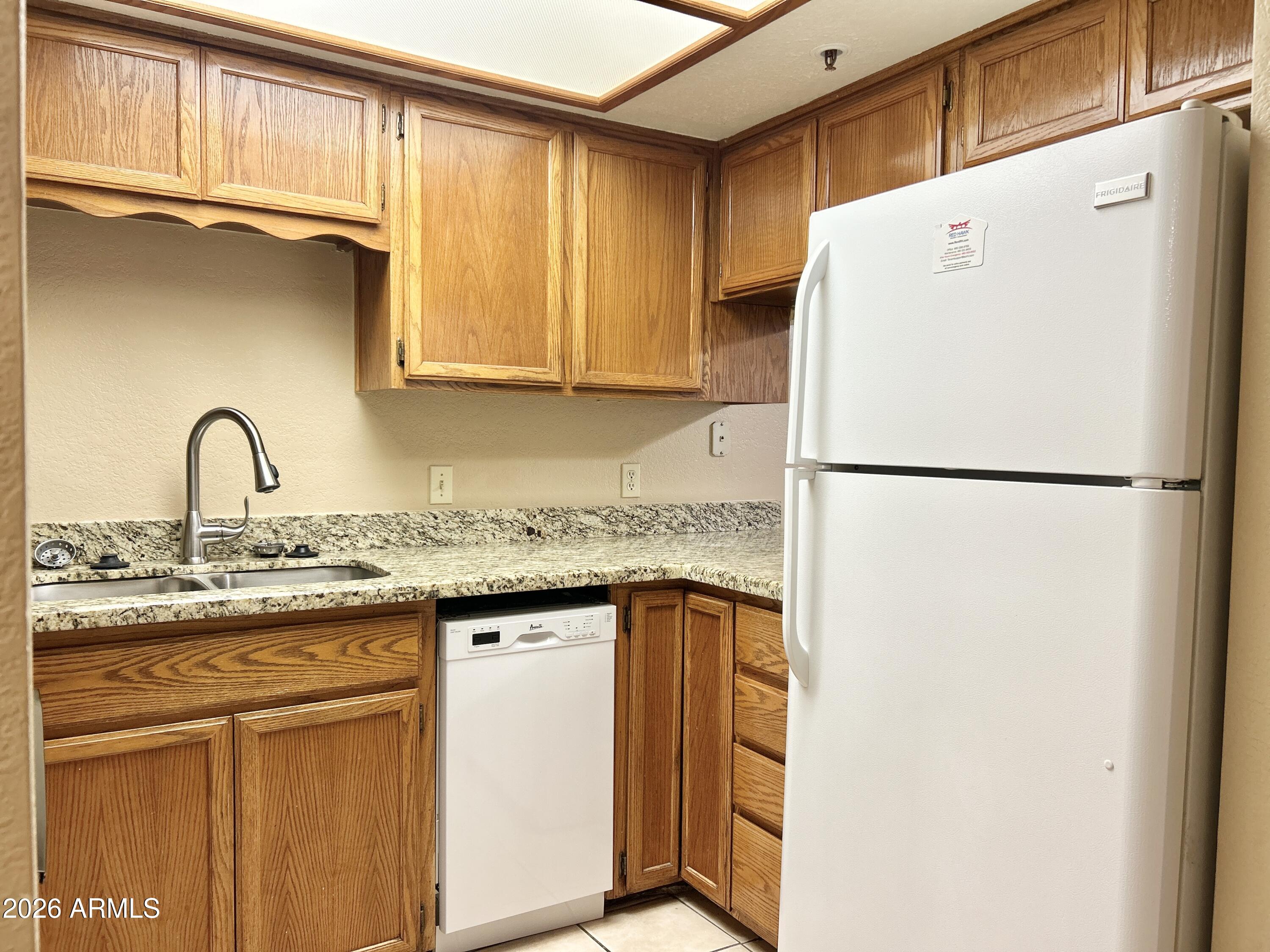 17 East Ruth Avenue, Unit 209 Phoenix, AZ 85020 - Photo 6 of 14 IMG_7431