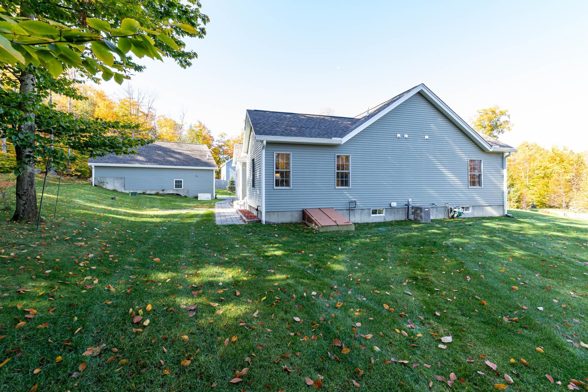 96 Hartford Brook Road Deerfield, NH 03037 - Photo 5 of 28