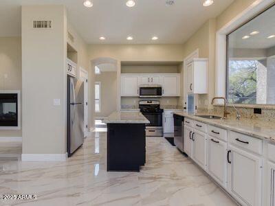 3634 North Desert Oasis Mesa, AZ 85207 - Photo 7 of 41 Kitchen 4
