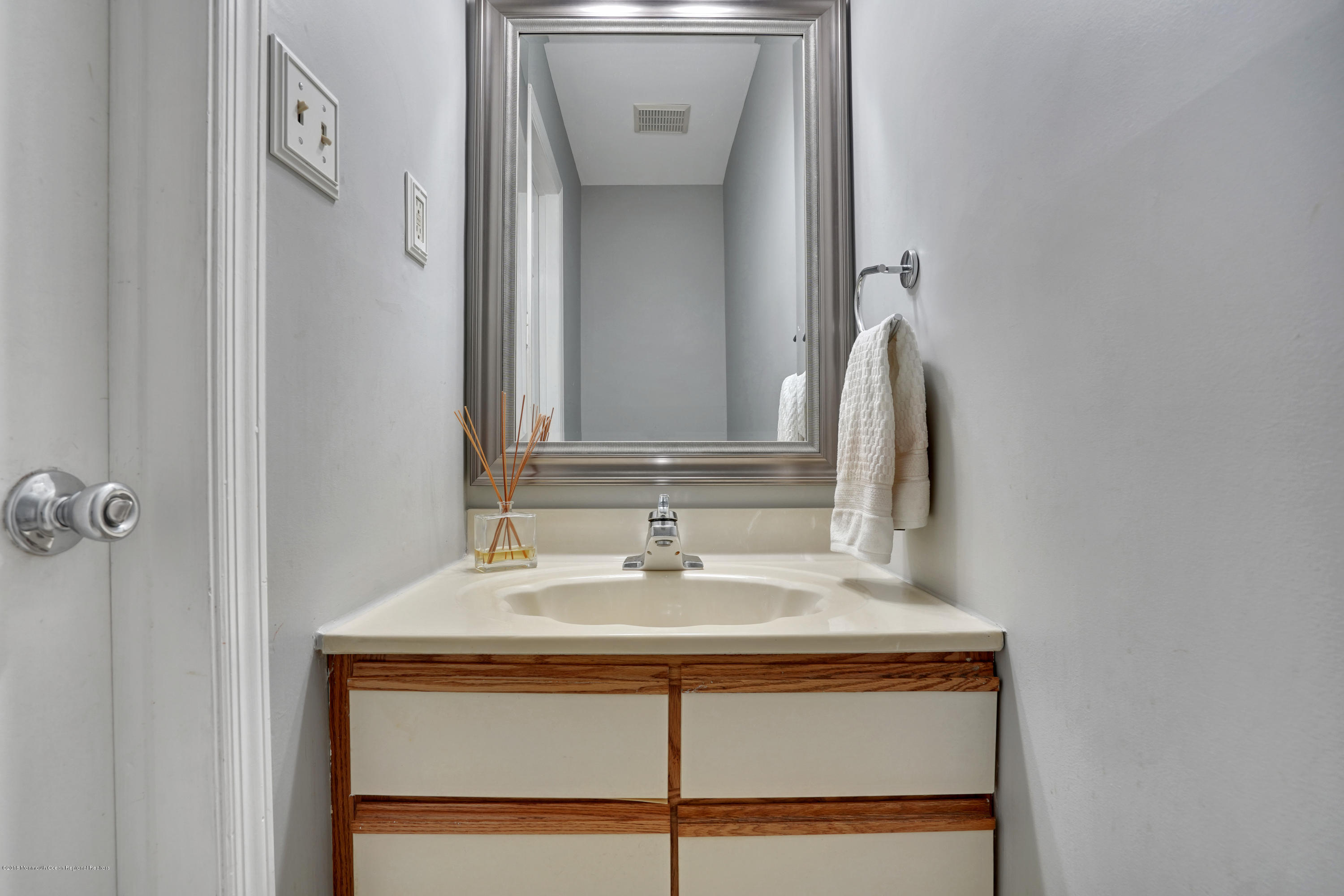 11 Hunters Run Oceanport, NJ 07757 - Photo 16 of 30 mjb00531-mjb00535