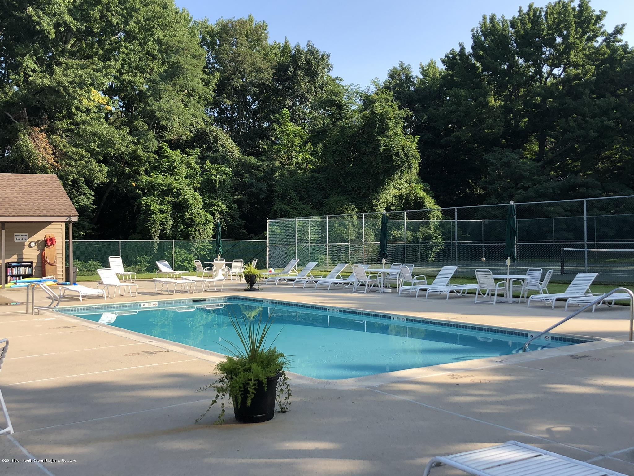 11 Hunters Run Oceanport, NJ 07757 - Photo 27 of 30 IMG_2556