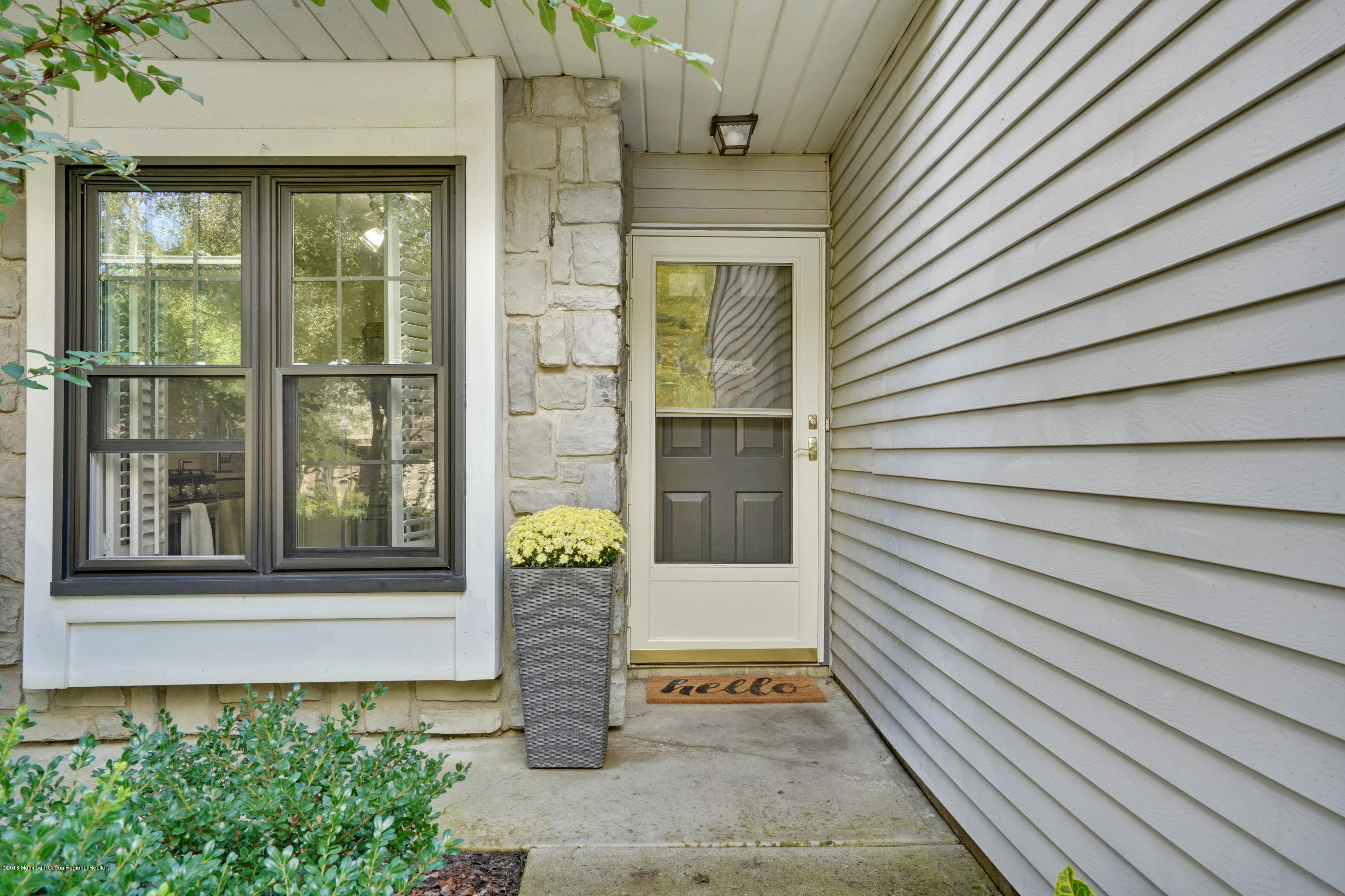 11 Hunters Run Oceanport, NJ 07757 - Photo 4 of 30 mjb00526-mjb00530