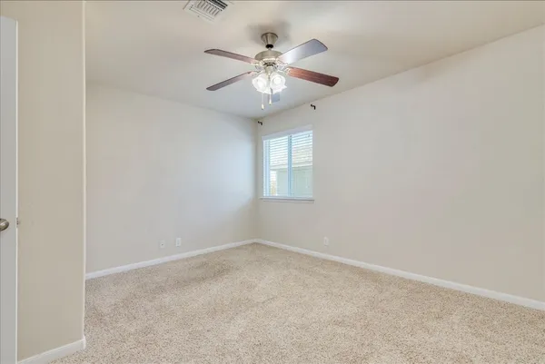 $2,050 | 711 Heritage Springs Trail, Round Rock, TX 78664