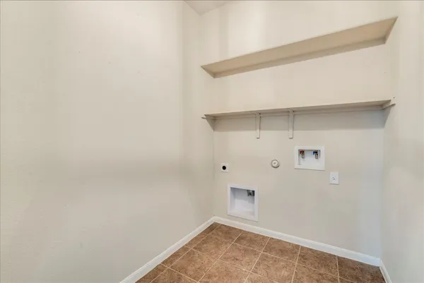 $2,050 | 711 Heritage Springs Trail, Round Rock, TX 78664