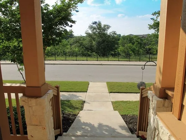 $2,050 | 711 Heritage Springs Trail, Round Rock, TX 78664