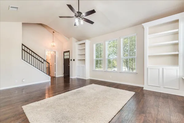 $2,050 | 711 Heritage Springs Trail, Round Rock, TX 78664