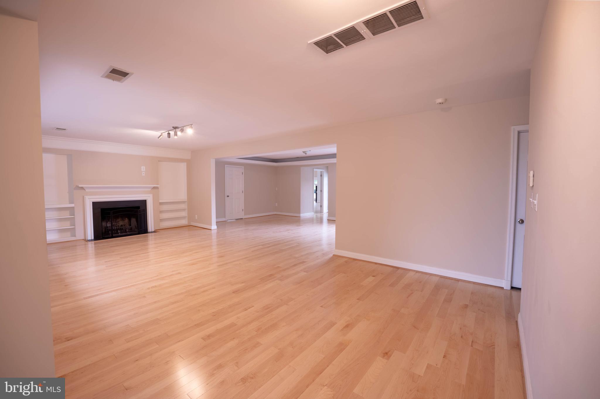 10805 Glen Road Potomac, MD 20854 - Photo 15 of 40