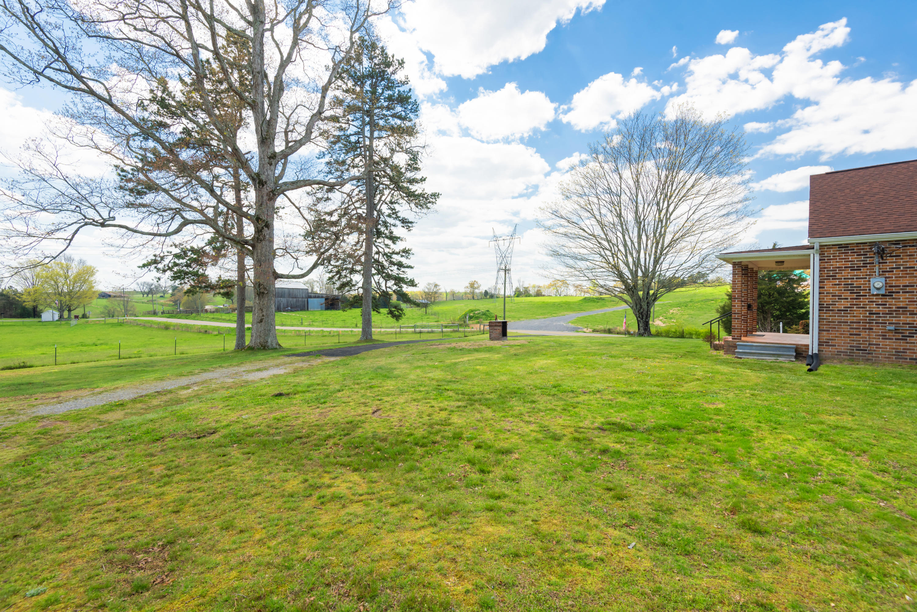 2844 Oakland Road Philadelphia, TN 37846 - Photo 20 of 39 2844OaklandRd-27