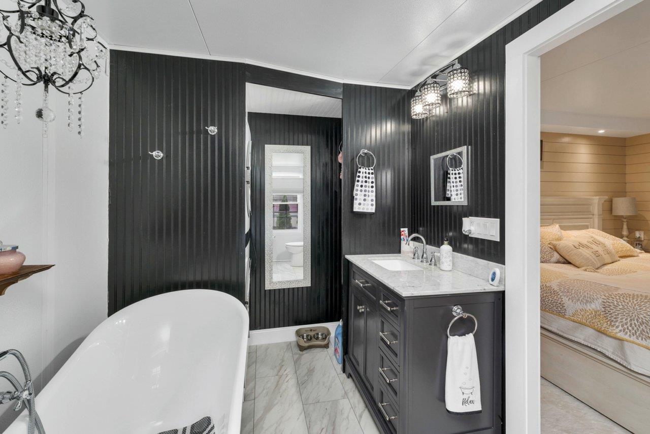 728 Scenic Road, Unit 304 Laconia, NH 03246 - Photo 12 of 30 Gallery Image 12