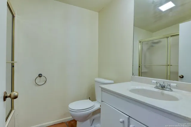 $825,000 | 509 Canterbury Hill Street, Terrell Hills, TX 78209